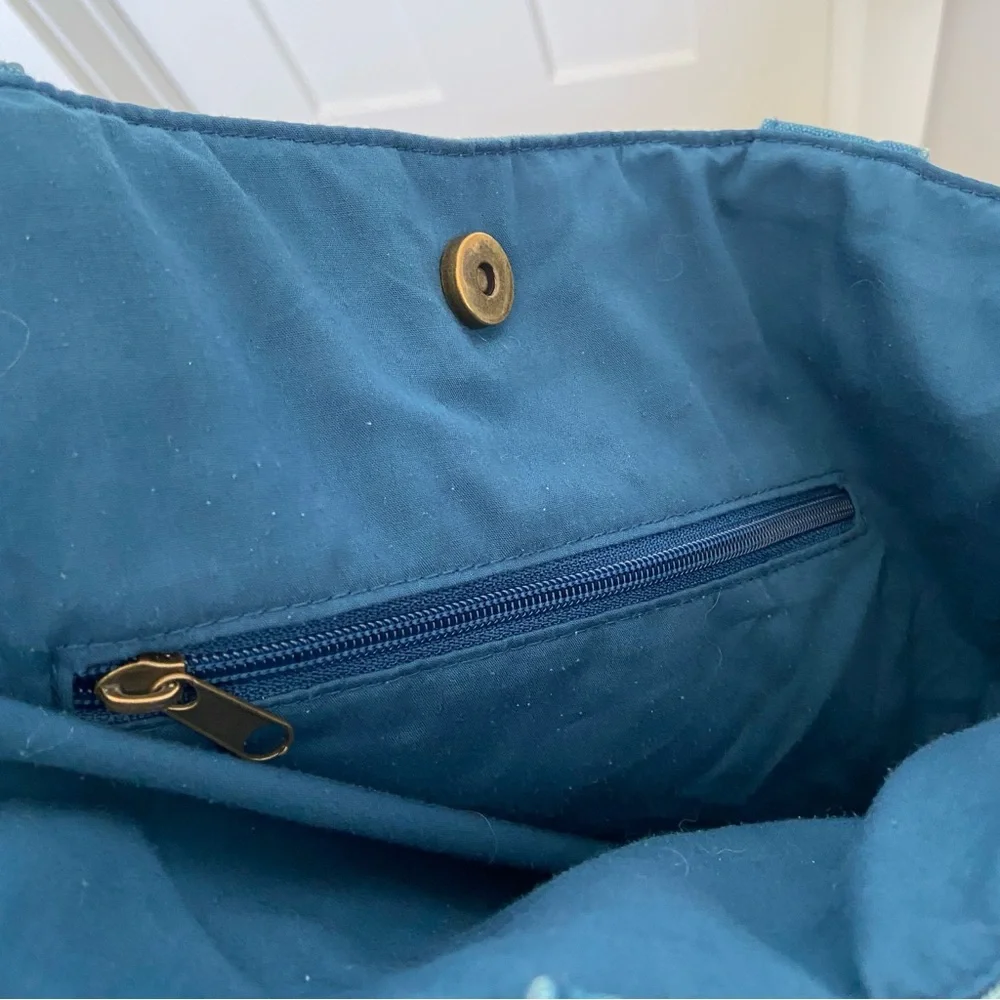 Disney Parks Patchwork Patriotic Tote Bag - Red, White, and Blue - EUC - Picture 6 of 7